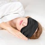 Masque yeux nuit soie 6