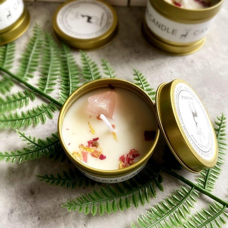 Bougie avec pierre lithothérapie et fleurs séchées 12